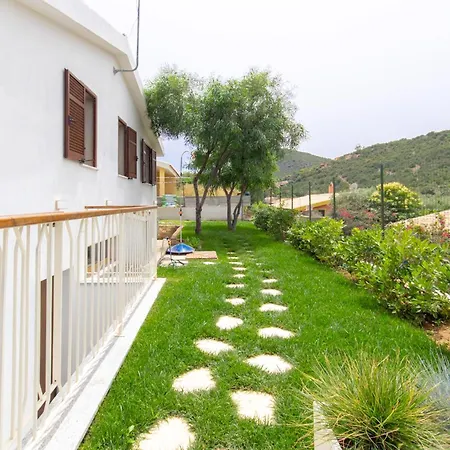 - Casa Plumbago - In Sardinia *